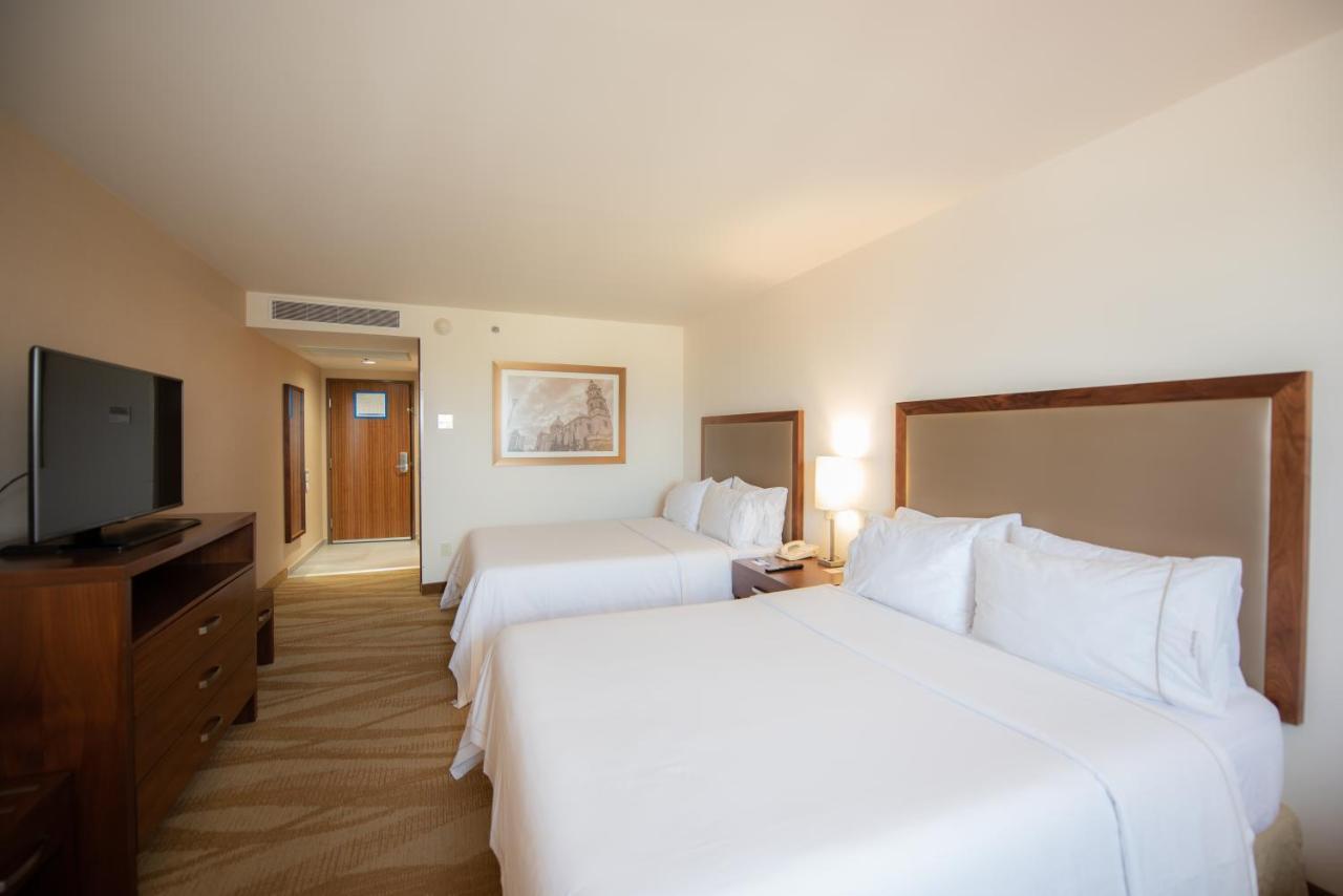 Holiday Inn Express And Suites Celaya, An Ihg Hotel Celaya  Exterior foto